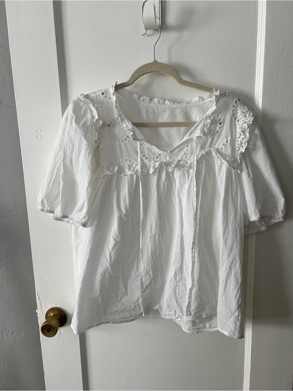 Women's White Eyelet Lace Peasant Top